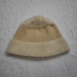 American Eagle Beanie Sz O/S Colorblock Lambs Wool Angora Neutral Minimalist